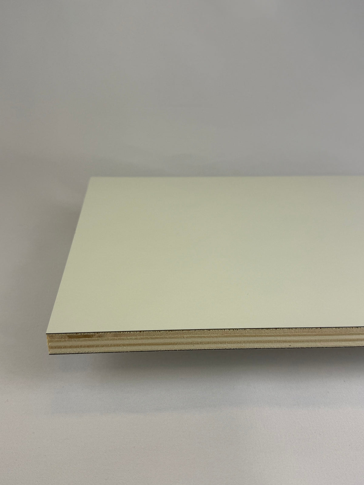 Plywood Poplar 16mm 2440x1220mm 2/s white HPL 113