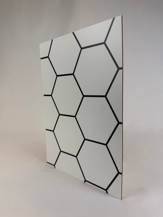 CPL DP Hexagon Wht dark lines/Wht 2440x1220x3mm